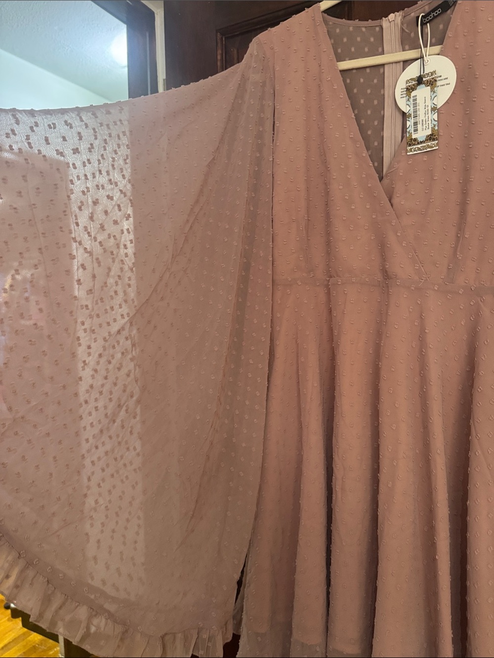 Boohoo Plus Mauve Dotted Ruffle Long Sleeve Dress - Picture 5 of 6